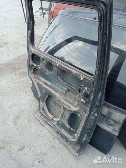 Задняя дверь Mitsubishi RVR Z N11W Митсубиси рвр