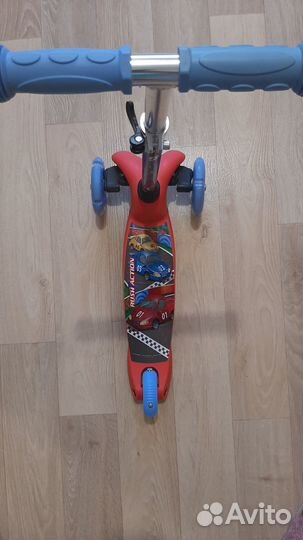 Самокат детский трехколесный новый