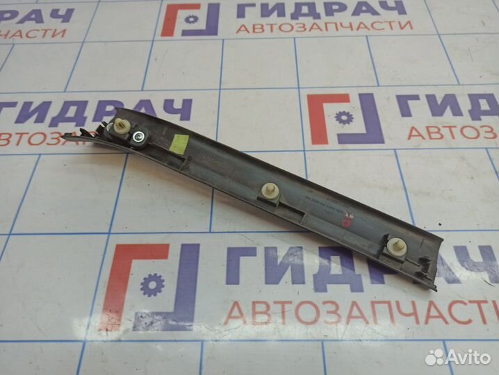 Накладка порога заднего правого внутренняя Honda Civic (5D) 84211-SMG-E02ZA