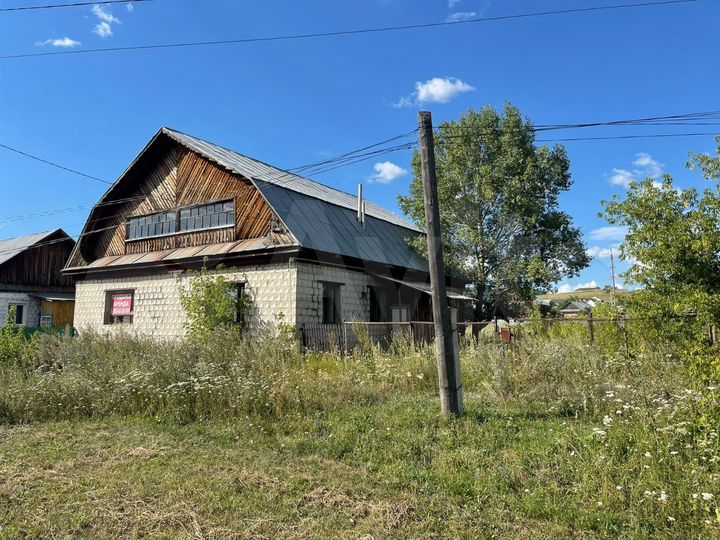 Дом 300 м² на участке 23 сот.