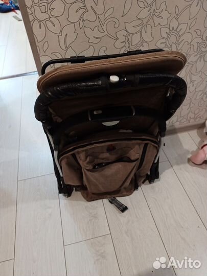 Прогулочная коляска yoya