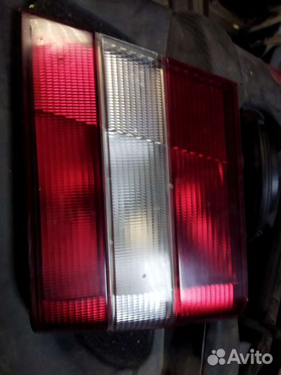 Фонарь задний volvo 940