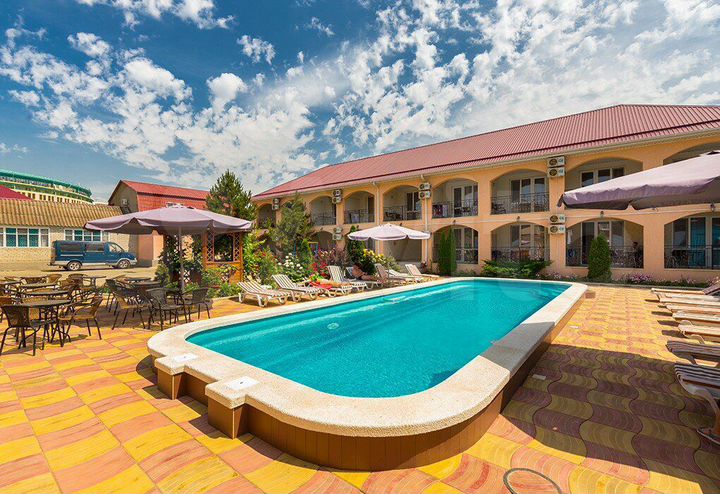 Комната 25 м², 1/2 эт.