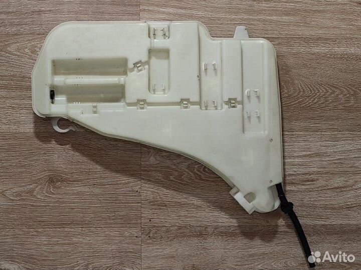 Бачок стеклоомывателя Bmw 5 F10 N63B44 2011