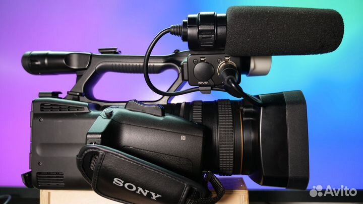 Камкордер Sony HXR-NX5R