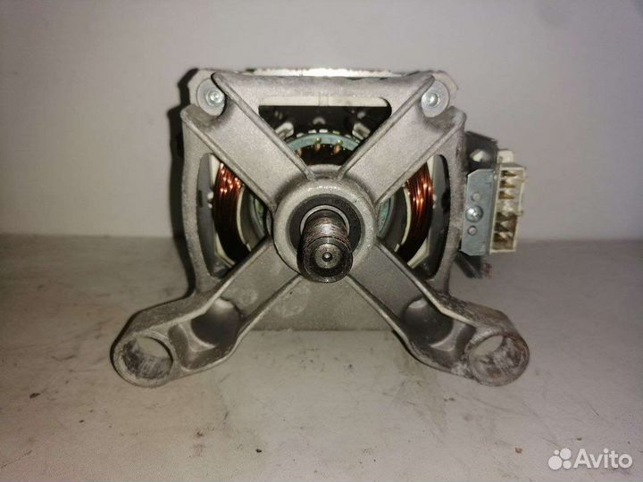 Двигатель стиральной машины indesit