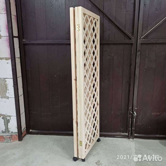 Декоративная деревянная решётка (шпалера)