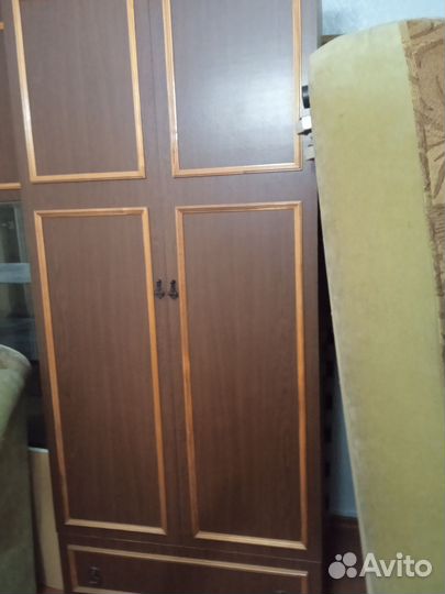 Шкаф для одежды бу
