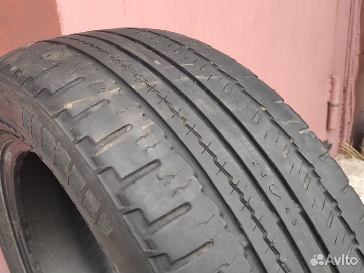 Nokian Tyres Hakka C Van 215/60 R17C 104H