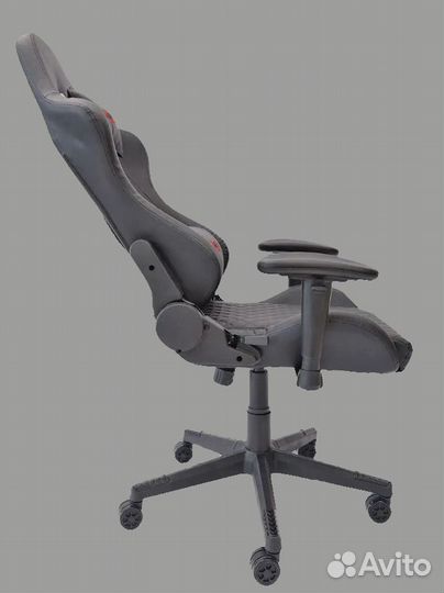 Игровое кресло черное
