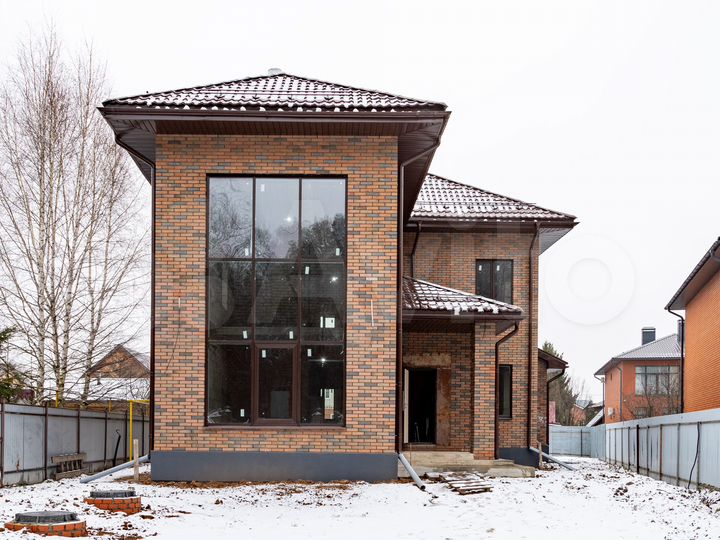 Дом 250 м² на участке 10 сот.