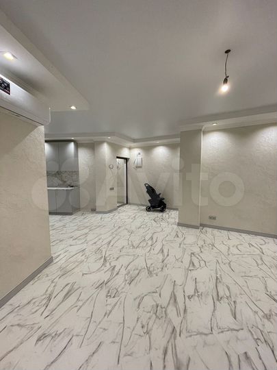 2-к. квартира, 62,3 м², 3/18 эт.