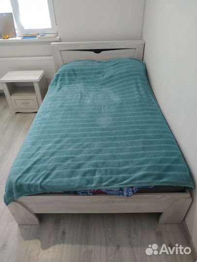 Кровать + тумба