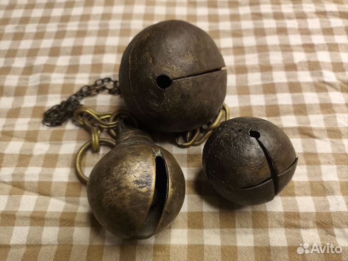 Старинные бубенцы