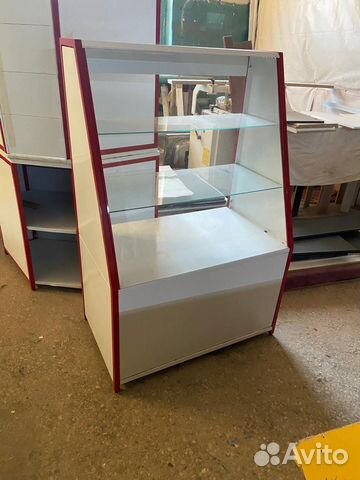 Витрина стеклянная