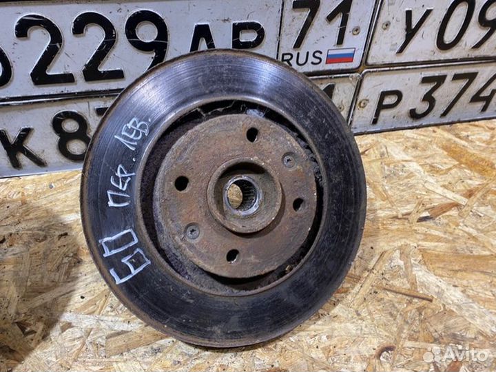 Кулак поворотный (ступица) Citroen Berlingo