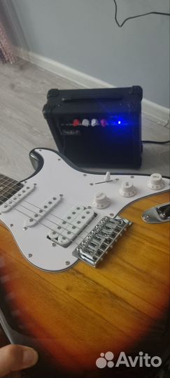 Электрогитара