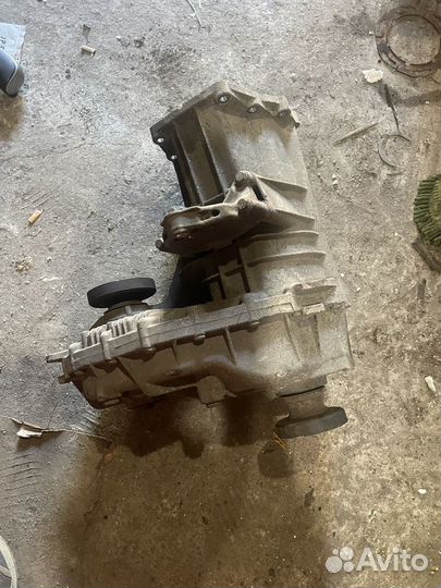 Раздаточная коробка Audi Q7 4L 0AQ341010J