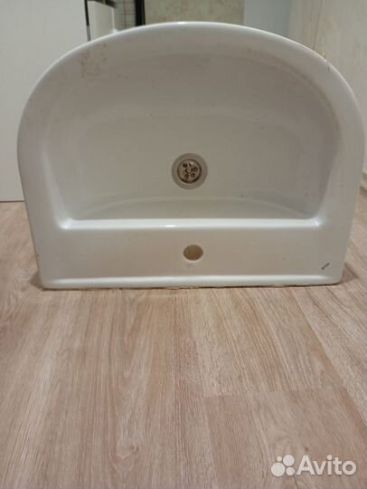 Раковина в ванную бу