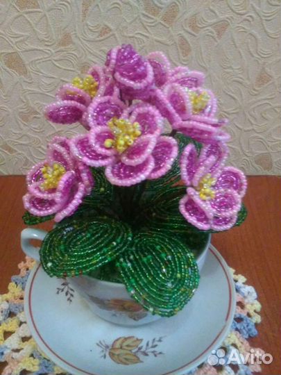 Цветы из бисера