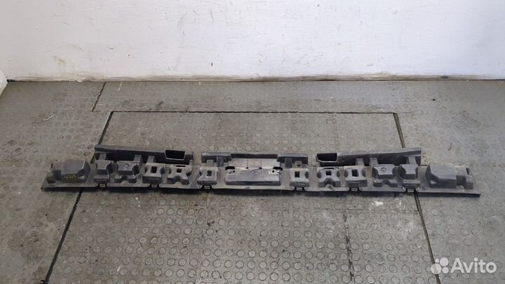 Усилитель бампера Toyota Sienna 3, 2011