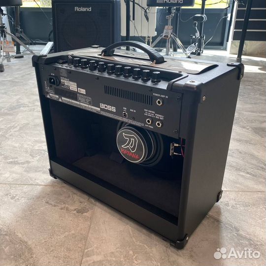 Гитарный комбоусилитель Boss Katana-50 MK2