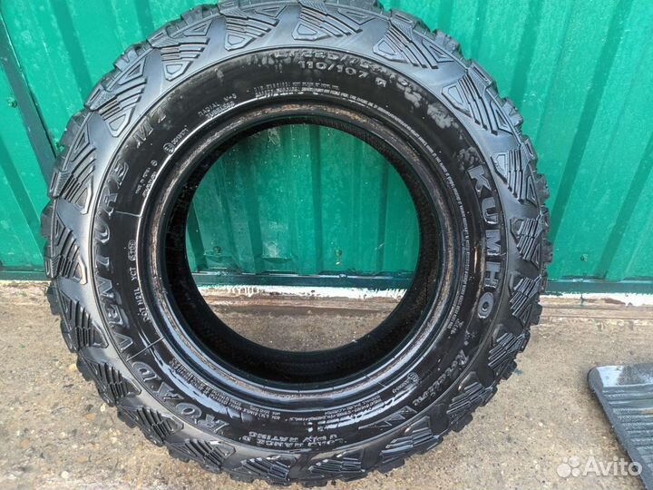 R16 Kumho Road Venture MT51 225/75, PCD 5x115 DIA 18