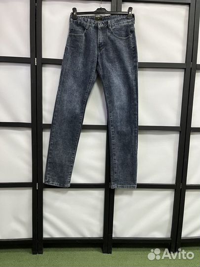 Джинсы Armani Slim Fit