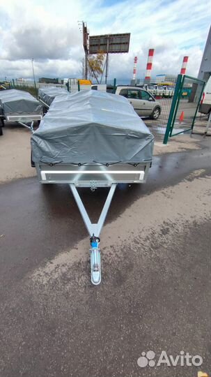 Легковой прицеп длиной 1,7 метра