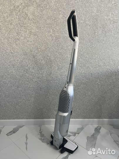Пылесос Bosch Athlet 25.2v (На запчасти)