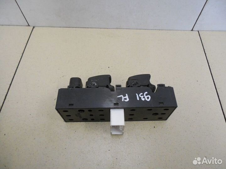 Блок управления стеклоподъемниками Matrix 2001-201