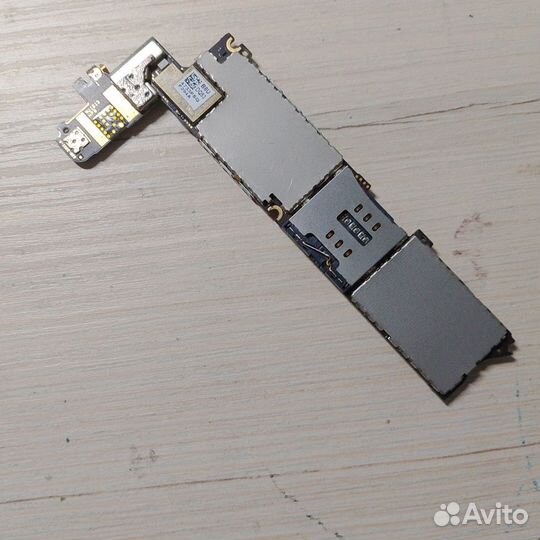 Материнская плата iPhone 4s