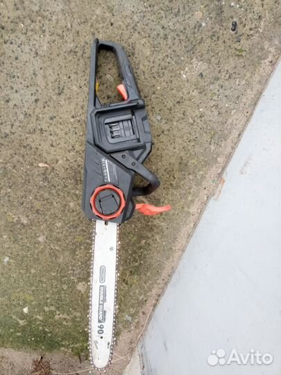 Пила аккумуляторная Днипро М