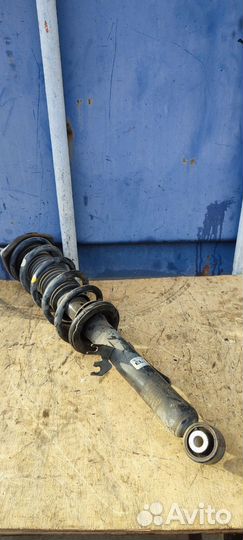 Стойка Nissan fuga Infiniti M37 M25 M56 Q70 левая