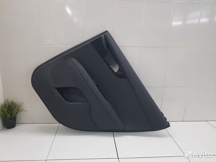 Обшивка двери задняя правая (Kia Cerato IV)