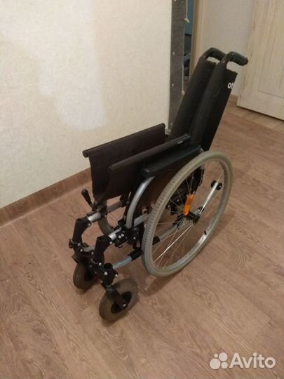 Продам инвалидная коляска складная