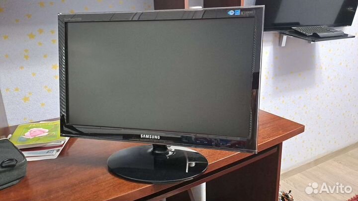 Samsung SyncMaster P2250N, 1920x1080, 60 Гц, TN