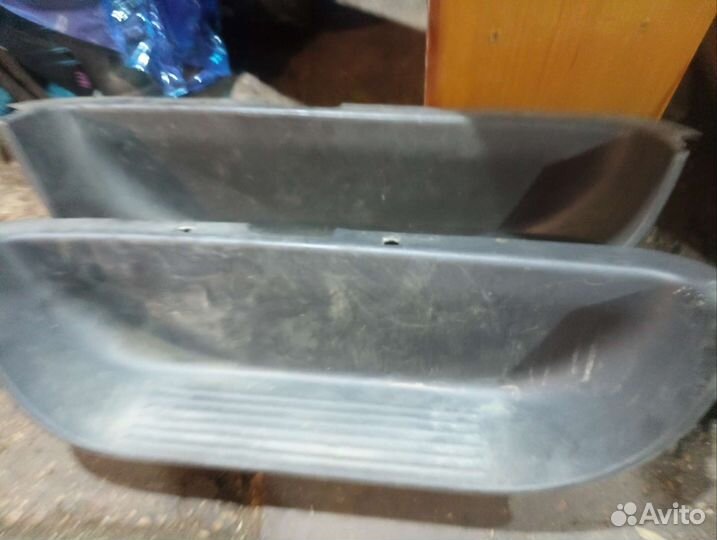 Накладки на пороги Hyundai grand Starex