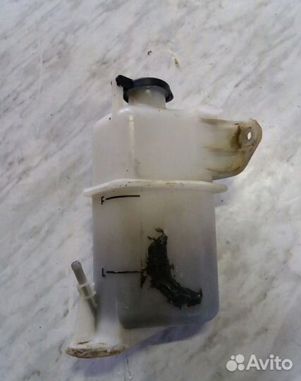 Расширительный бачок Kia Ceed 1