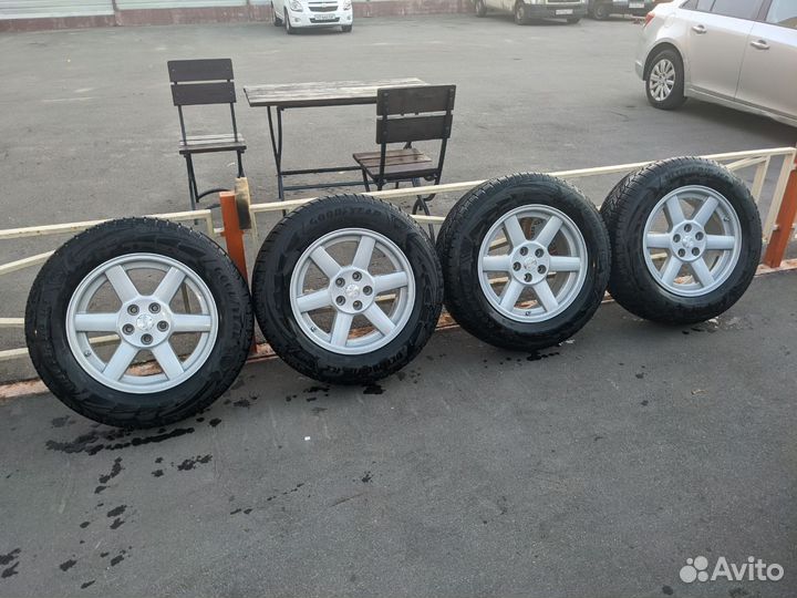 R17 Goodyear UltraGrip Ice SUV Gen-1 235/65, PCD 5x114.3 DIA 71.5