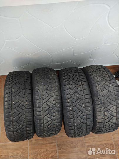 Cooper Weather-Master S/T 3 205/55 R16 94T