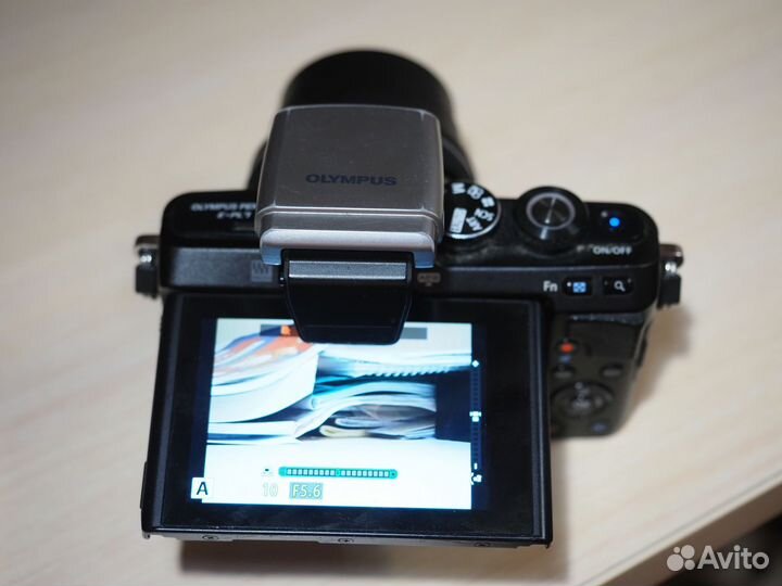 Цифровой фотоаппарат olympus e-pl7