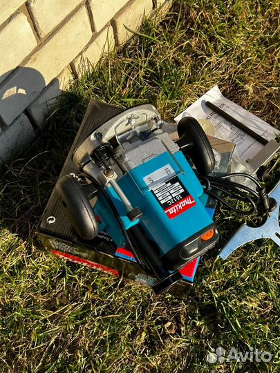 Фрезер Makita