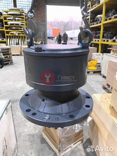 Редуктор поворота Hitachi EX200-5JPN