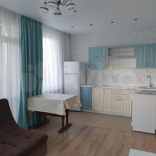 2-к. квартира, 52 м², 4/18 эт.