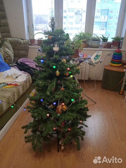 Ёлка искусственная 140см