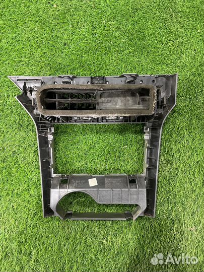 Opel astra h gtc рамка магнитолы с дефлектором