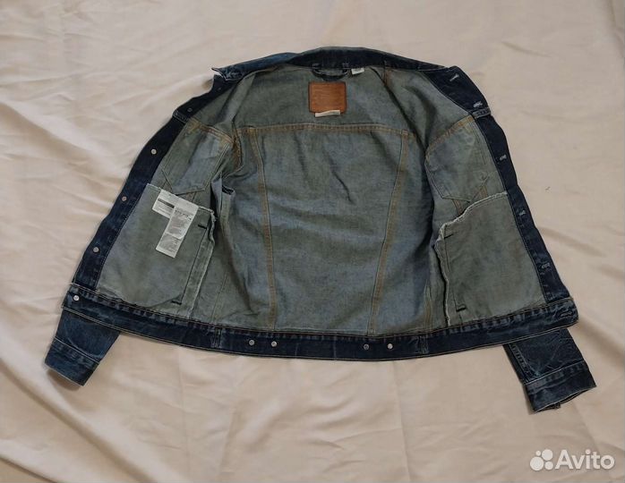 Джинсовая куртка levis Premium (S)