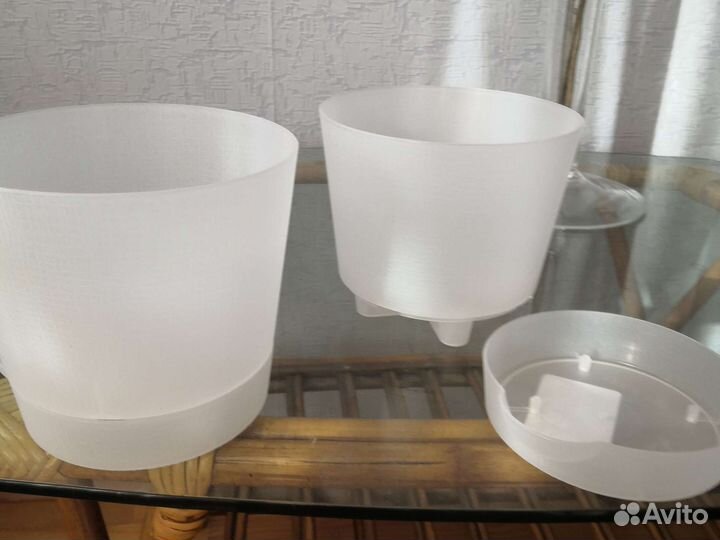 Кашпо для цветов, пластик