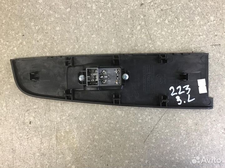 Кнопка стеклоподъемника Ssang Yong Kyron 2005